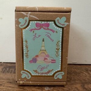New in Box Glitterville Birthday Cake Candle Holder 2" Le Eiffel Tower Macaroons